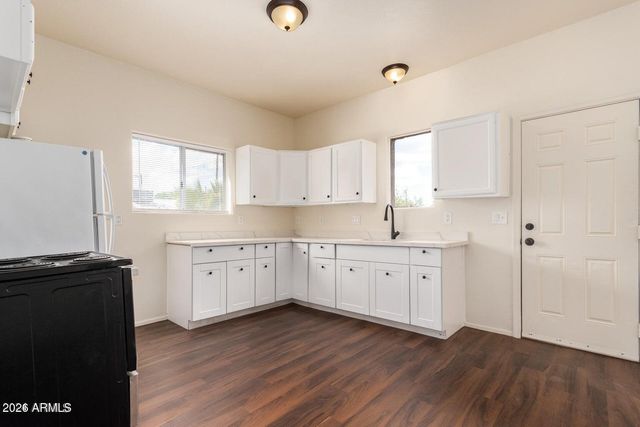 3430 E Cambridge Avenue, Phoenix, AZ 85008