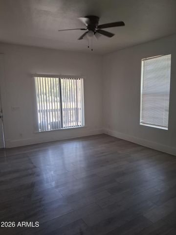 3430 E Cambridge Avenue, Phoenix, AZ 85008