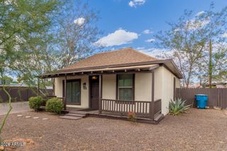 3430 E Cambridge Avenue, Phoenix, AZ 85008