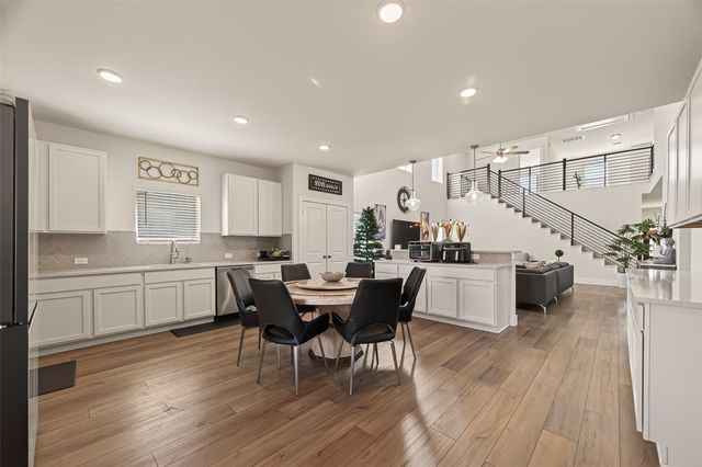 6311 Spanish Moss Dr, Pearland, TX 77584