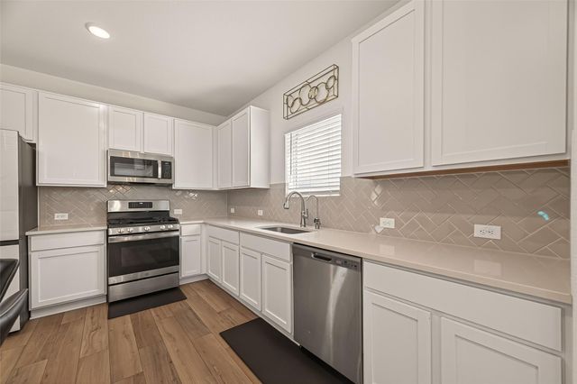 6311 Spanish Moss Dr, Pearland, TX 77584