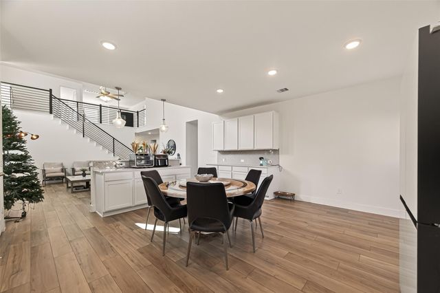 6311 Spanish Moss Dr, Pearland, TX 77584