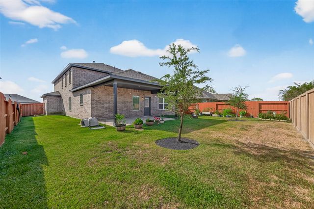 6311 Spanish Moss Dr, Pearland, TX 77584