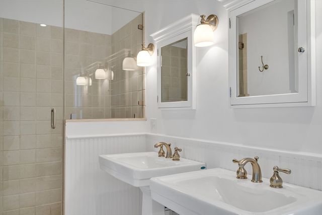 57 Waban Hill Rd N, Newton, MA 02467