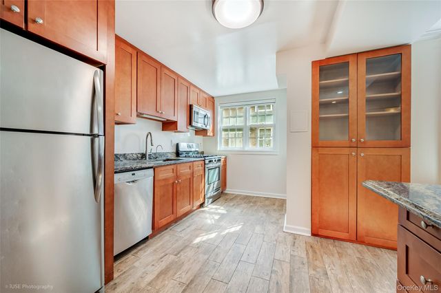 3955 44th Street, Sunnyside, NY 11104
