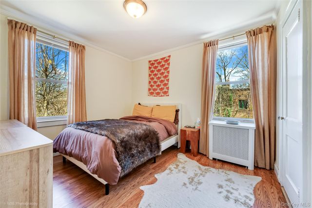 3955 44th Street, Sunnyside, NY 11104