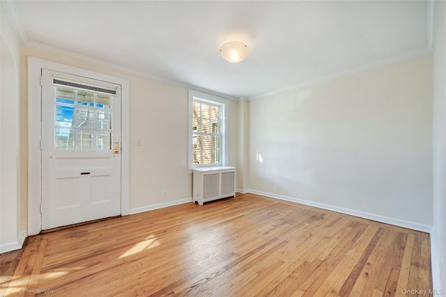 3955 44th Street, Sunnyside, NY 11104