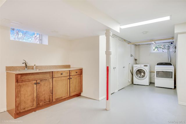 3955 44th Street, Sunnyside, NY 11104