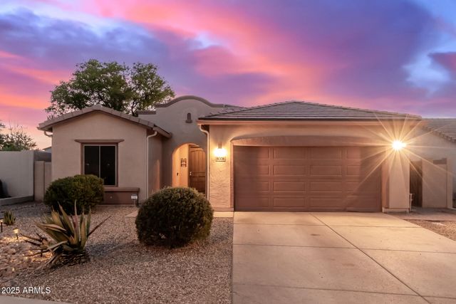 8008 S 53RD Lane, Laveen, AZ 85339