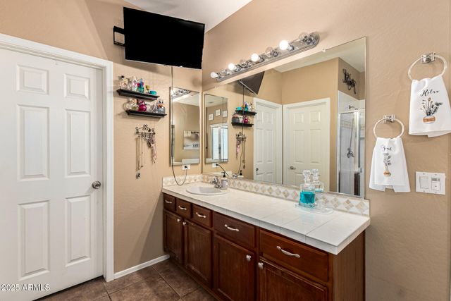 8008 S 53RD Lane, Laveen, AZ 85339