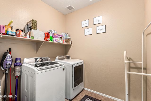 8008 S 53RD Lane, Laveen, AZ 85339