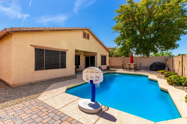 8008 S 53RD Lane, Laveen, AZ 85339