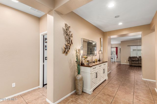 8008 S 53RD Lane, Laveen, AZ 85339