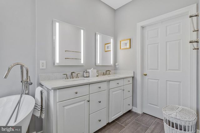 18527 BEAR CREEK TER, Leesburg, VA 20176