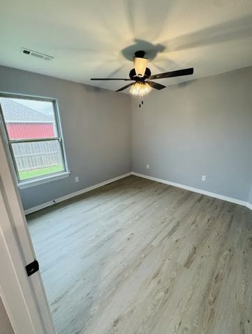 760 Madison Drive, Prairie Grove, AR 72753