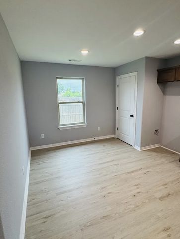 760 Madison Drive, Prairie Grove, AR 72753