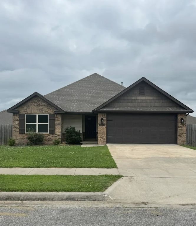 760 Madison Drive, Prairie Grove, AR 72753