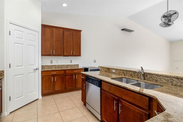 8727 KARPEAL DRIVE 1005, Sarasota, FL 34238