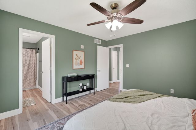875 SE Bobwhite Lane, Waukee, IA 50263