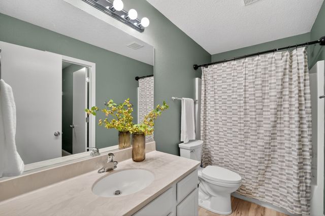875 SE Bobwhite Lane, Waukee, IA 50263