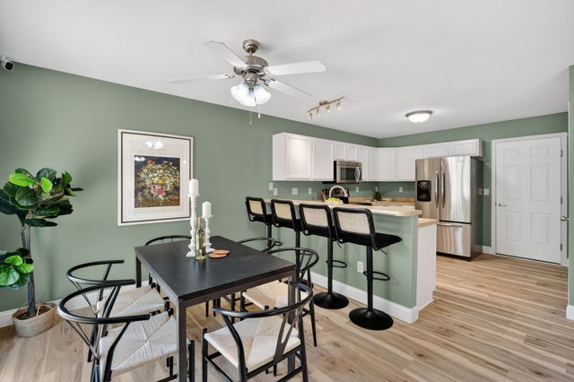 875 SE Bobwhite Lane, Waukee, IA 50263