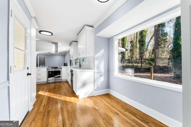 5169 Oxbow Road, Stone Mountain, GA 30087