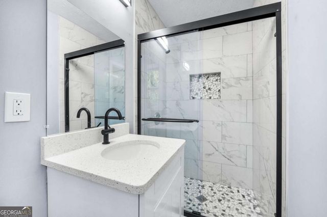 5169 Oxbow Road, Stone Mountain, GA 30087