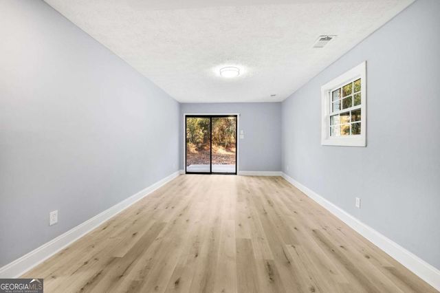 5169 Oxbow Road, Stone Mountain, GA 30087