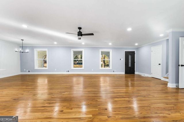 5169 Oxbow Road, Stone Mountain, GA 30087