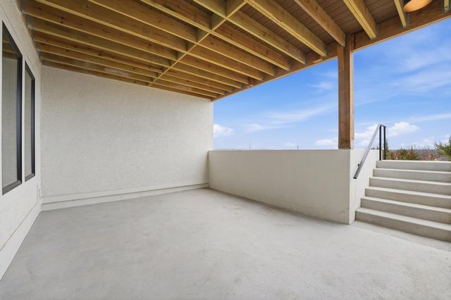 25541 W 114th Terrace, Olathe, KS 66061