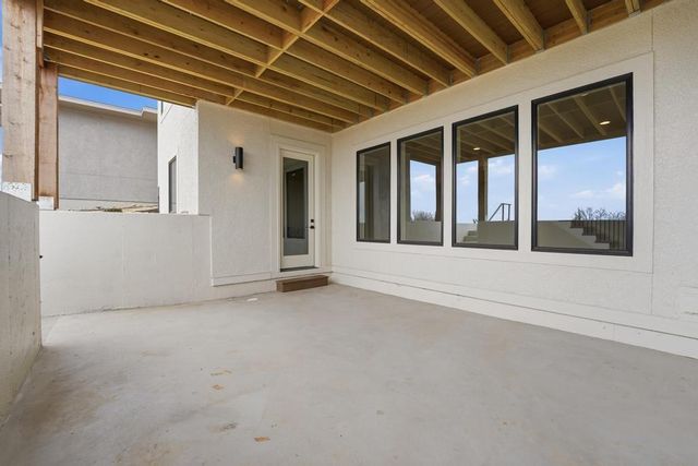 25541 W 114th Terrace, Olathe, KS 66061