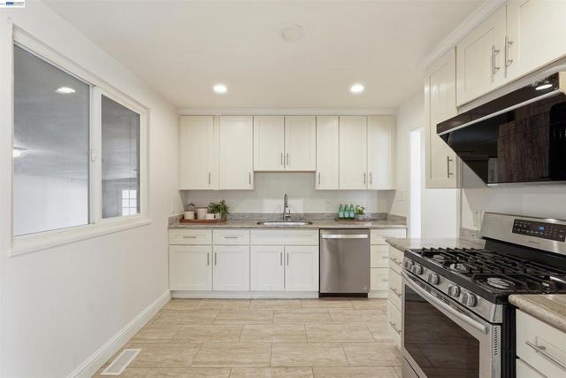14895 Washington Ave, San Leandro, CA 94578