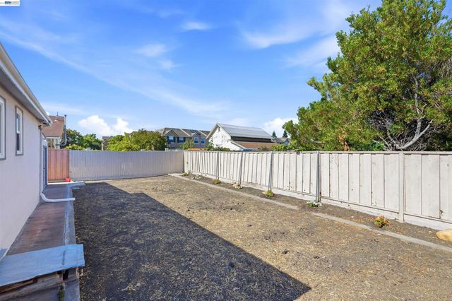 14895 Washington Ave, San Leandro, CA 94578