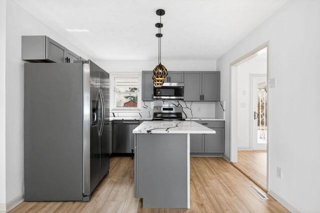 4743 Stiles Avenue, Columbus, OH 43228