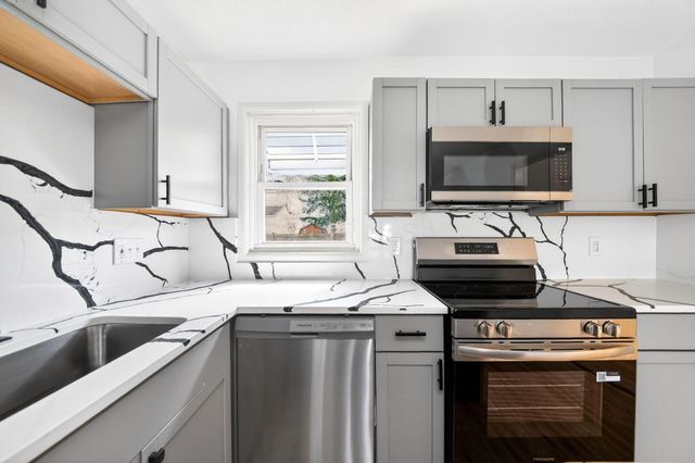 4743 Stiles Avenue, Columbus, OH 43228