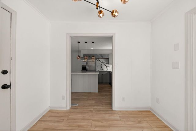 4743 Stiles Avenue, Columbus, OH 43228