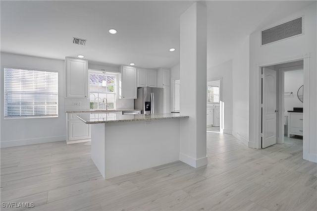 4768 San Carlo CT, Naples, FL 34109