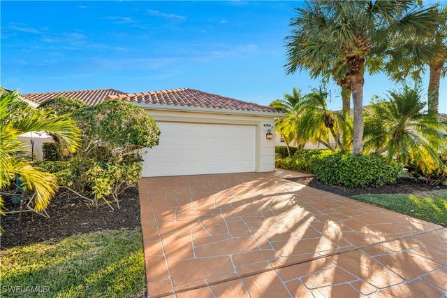 4768 San Carlo CT, Naples, FL 34109