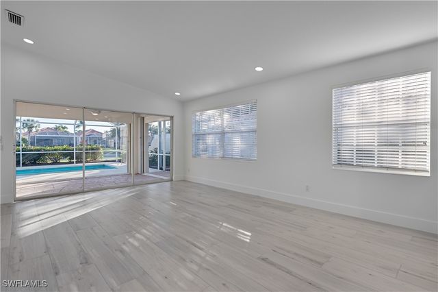 4768 San Carlo CT, Naples, FL 34109