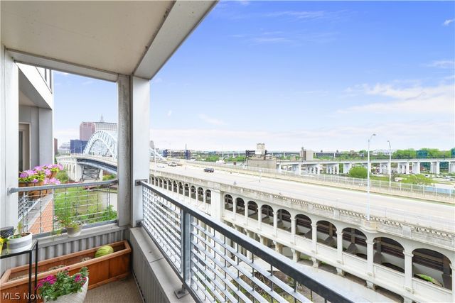 2222 Detroit Avenue 907, Cleveland, OH 44113