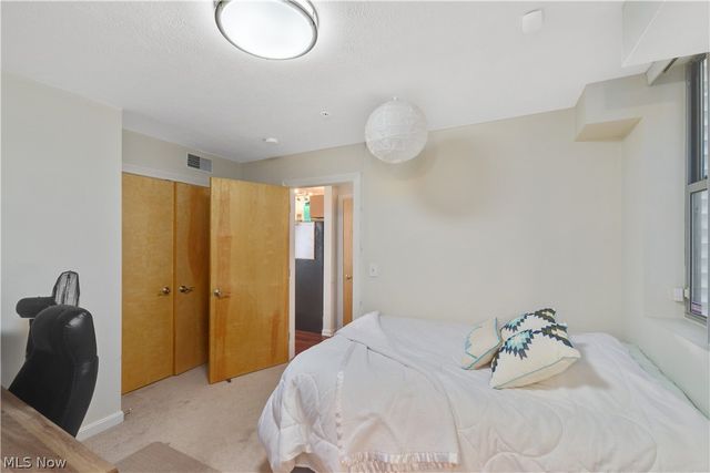 2222 Detroit Avenue 907, Cleveland, OH 44113
