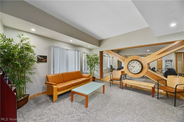 2222 Detroit Avenue 907, Cleveland, OH 44113