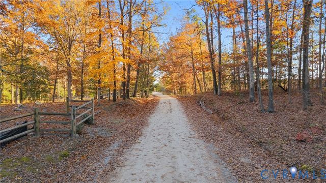 12116 Rock Hill Rd, Chester, VA 23831