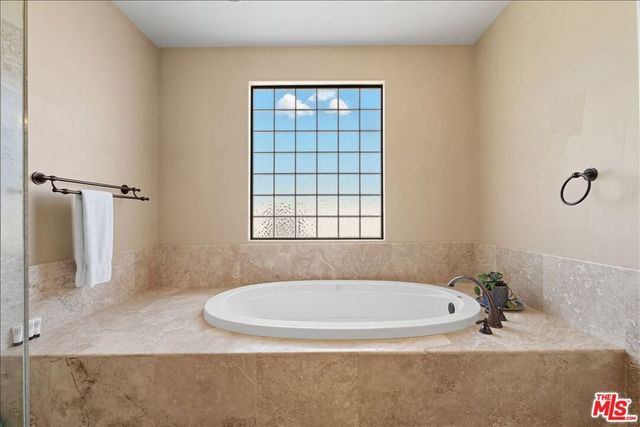 5935 Buena Suerte Road, Yucca Valley, CA 92284