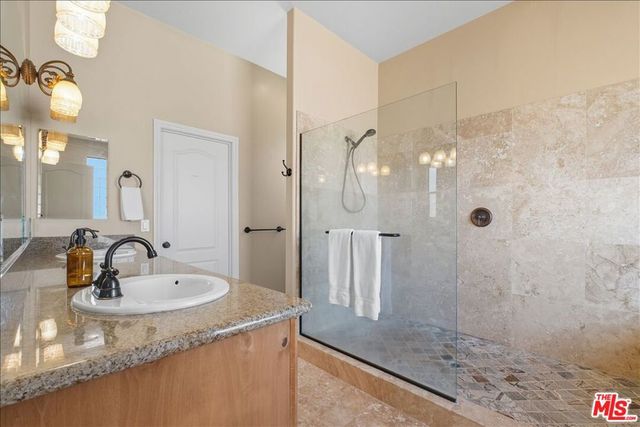 5935 Buena Suerte Road, Yucca Valley, CA 92284