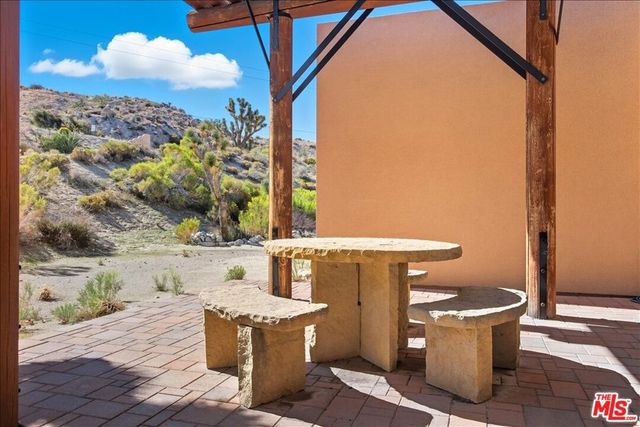 5935 Buena Suerte Road, Yucca Valley, CA 92284