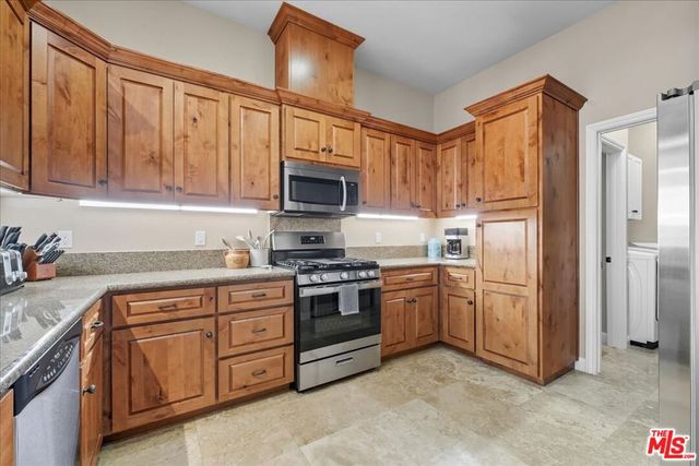 5935 Buena Suerte Road, Yucca Valley, CA 92284