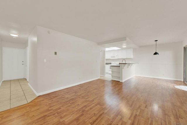 5750 Friars Rd 109, San Diego, CA 92110