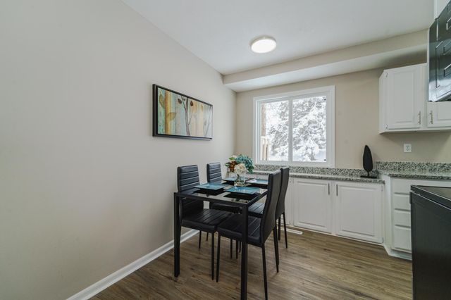 2129 Tamarin Trail, Golden Valley, MN 55427