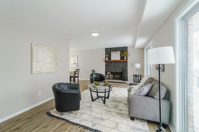 2129 Tamarin Trail, Golden Valley, MN 55427